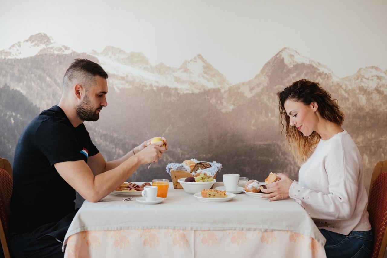 Hotel La Montanara Предацо Екстериор снимка