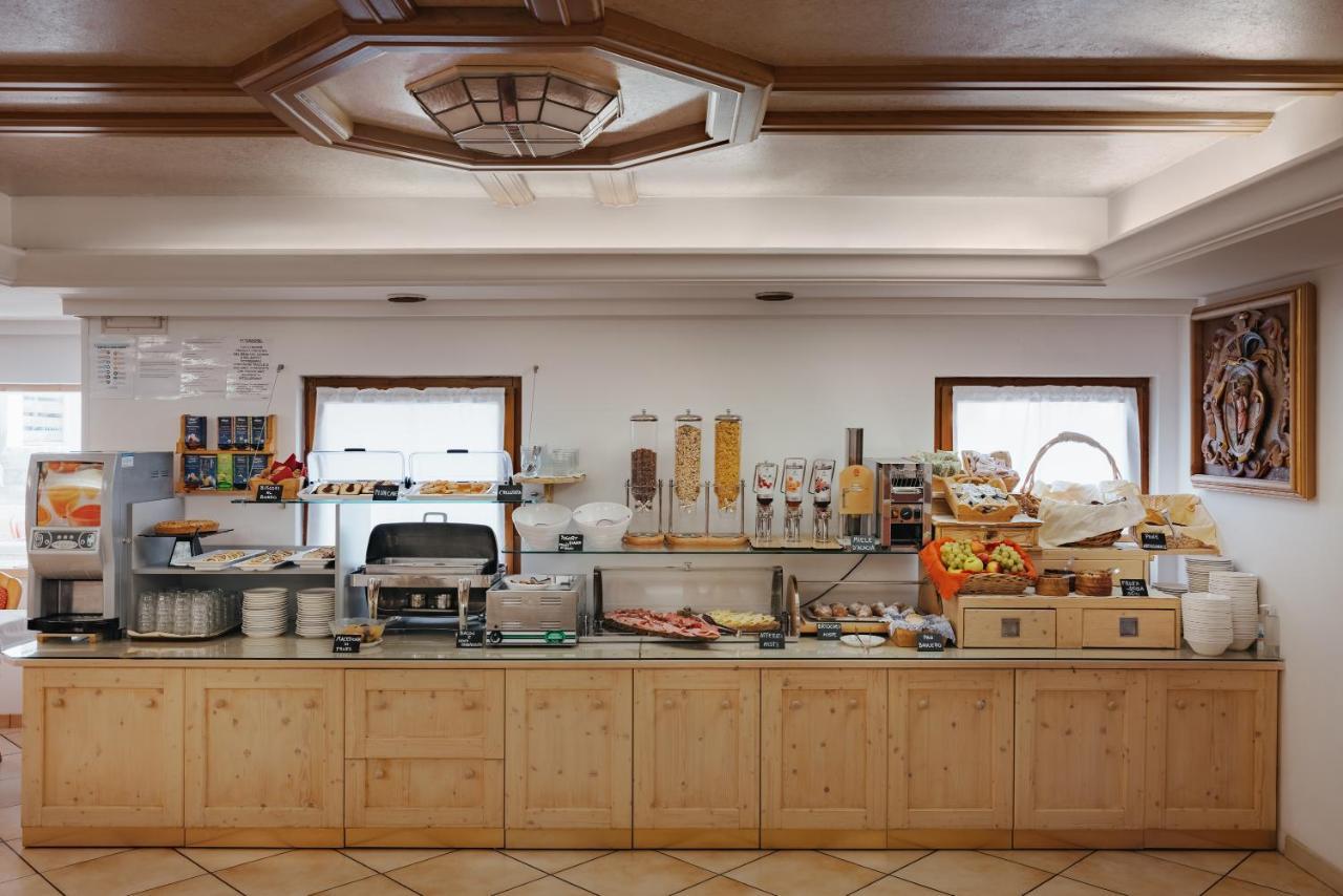 Hotel La Montanara Предацо Екстериор снимка
